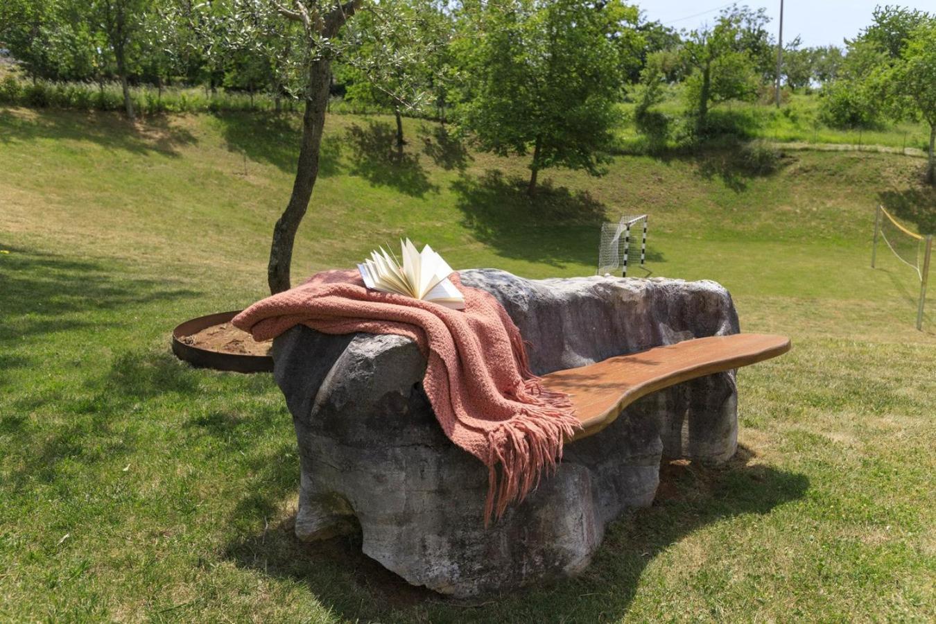 Villa Viscum In Central Istria For 8 Persons With Large Garden - Pet Friendly Пазин Екстериор снимка